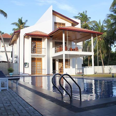 Bluewater Beach Resort Trincomalee Dış mekan fotoğraf