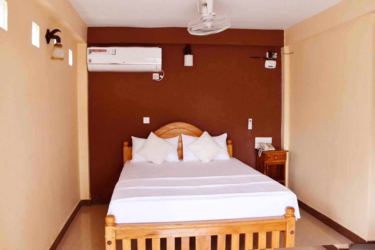 Bluewater Beach Resort Trincomalee Dış mekan fotoğraf