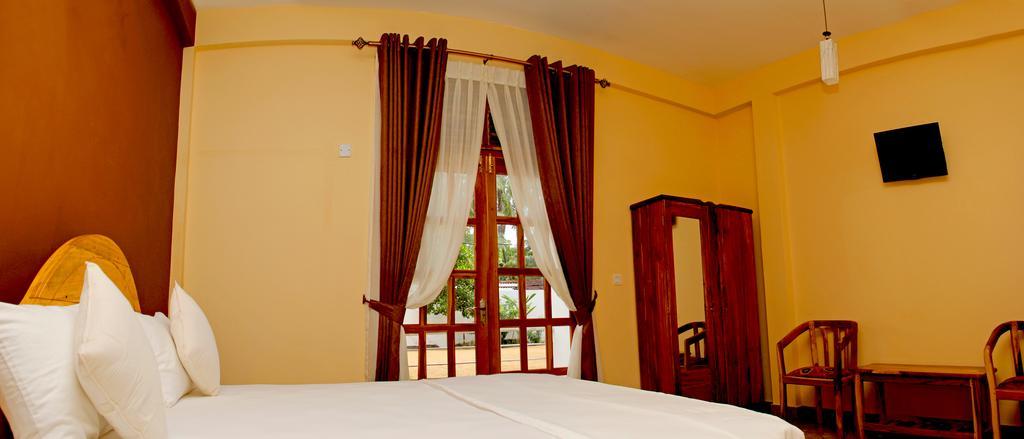 Bluewater Beach Resort Trincomalee Dış mekan fotoğraf