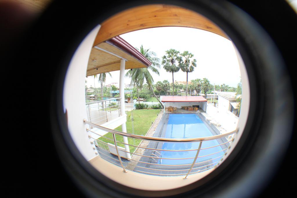 Bluewater Beach Resort Trincomalee Oda fotoğraf