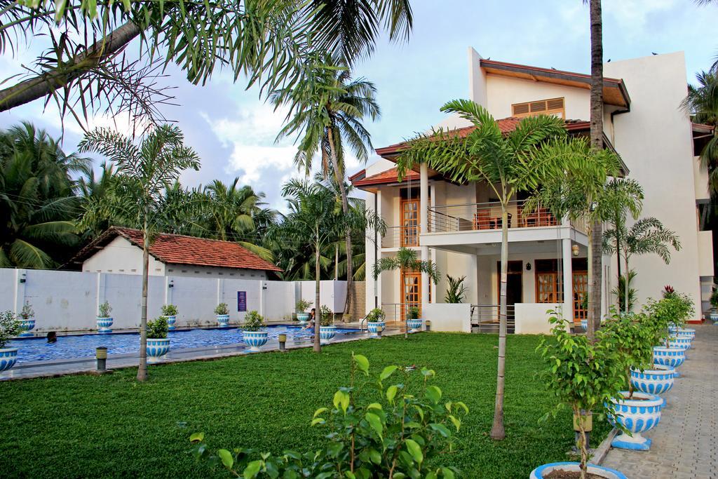 Bluewater Beach Resort Trincomalee Dış mekan fotoğraf