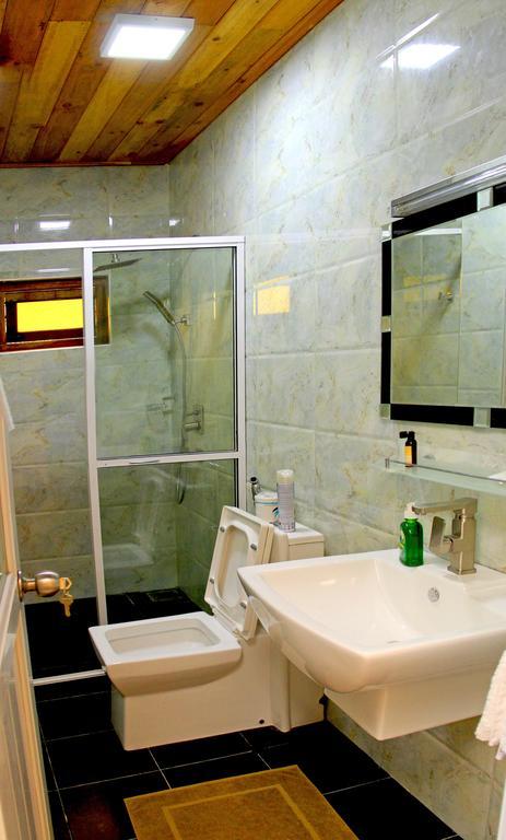 Bluewater Beach Resort Trincomalee Oda fotoğraf